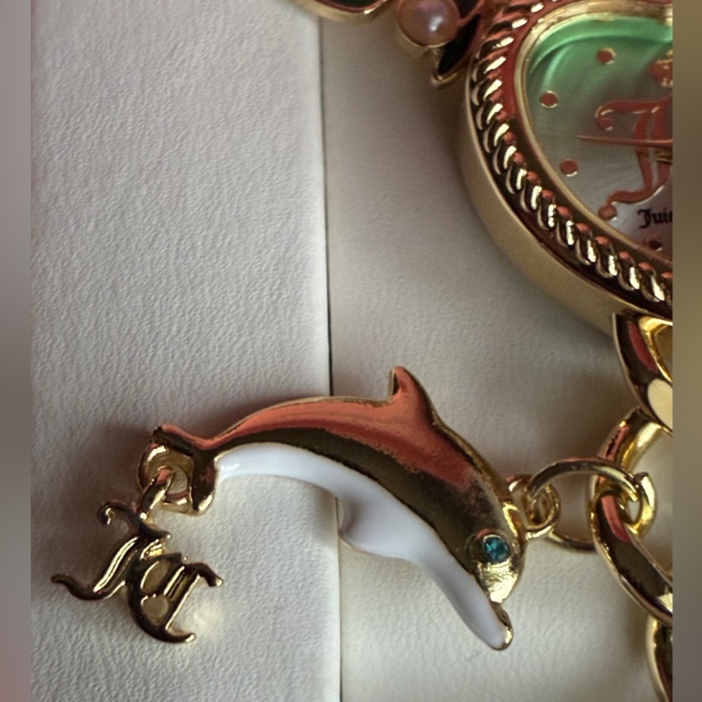 Juicy Couture Gold and Green Charm Bracelet - Picture 5 of 10